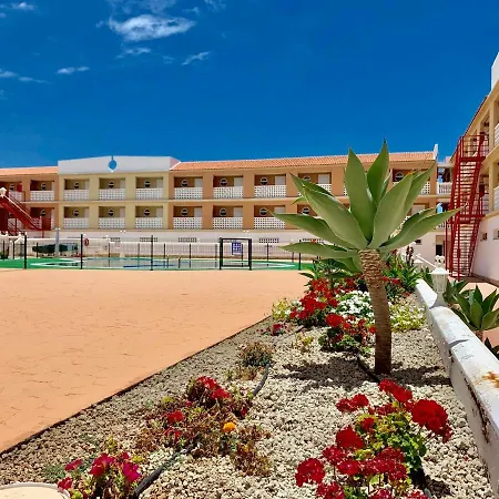 דירה Ocean Front With Pool